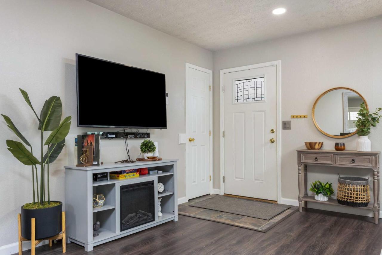 Updated Townhome Near Airport And Shopping! Anchorage Extérieur photo